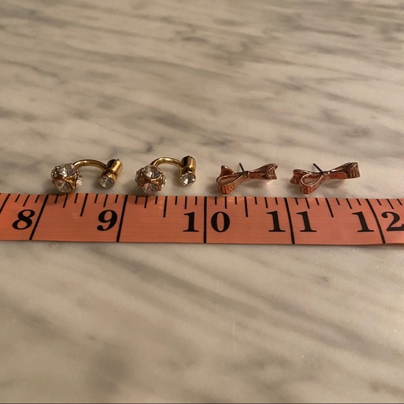 Set of two earrings; Rose gold and gold - Picture 4 of 6